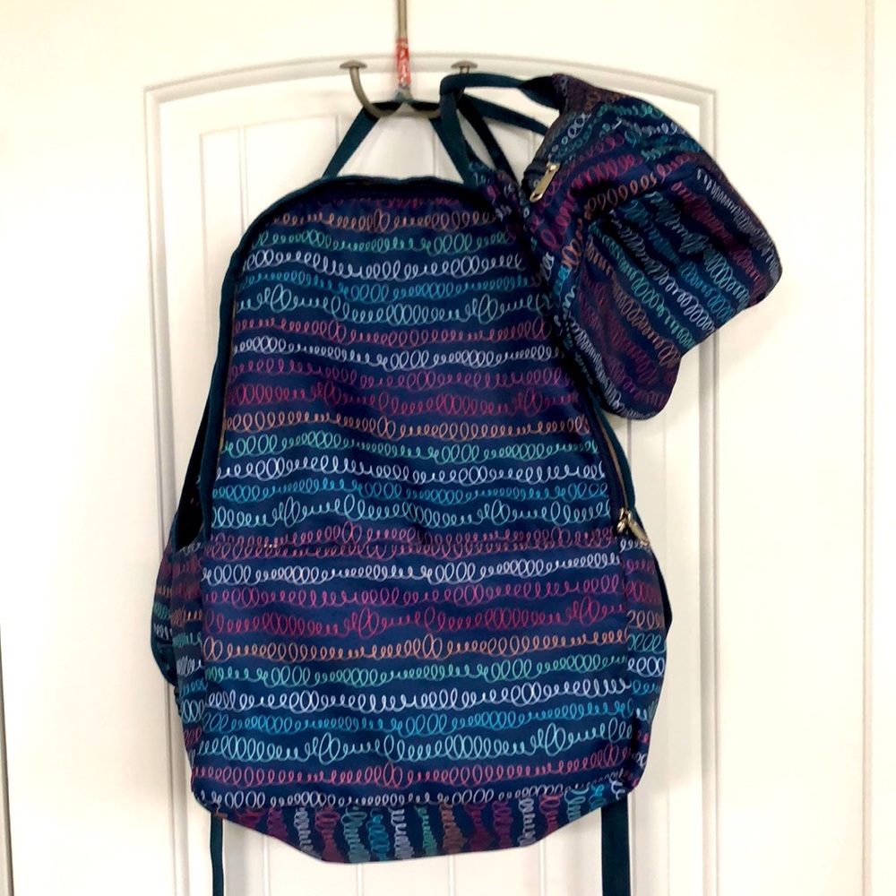 Pete & Lucy Unisex Backpack & Matching Lunch Pale in Preloved Condition!